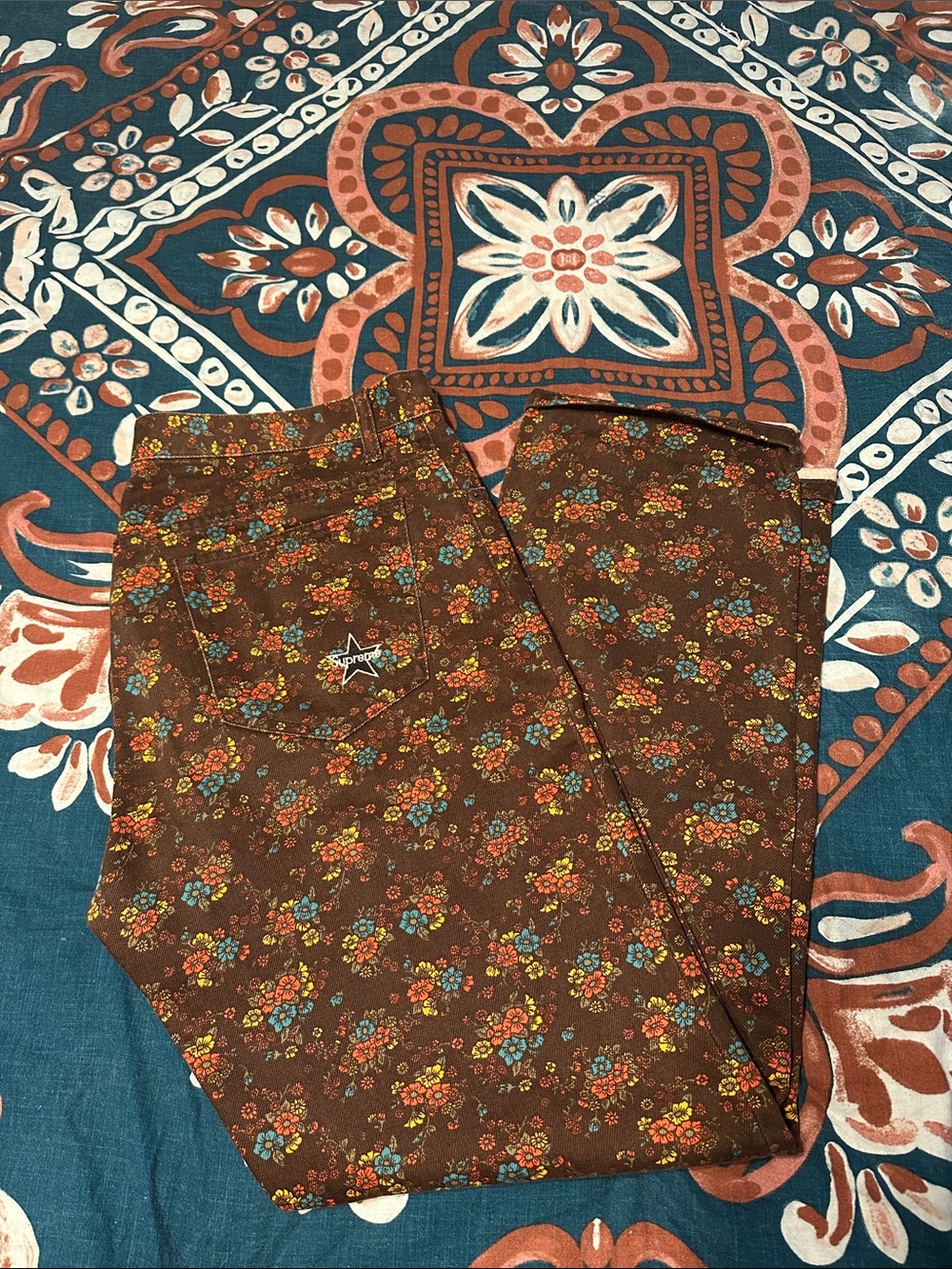 Supreme Brown Floral Pants - Picture 5 of 5